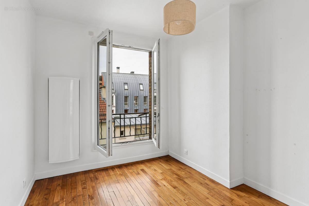 Appartement à PARIS-20E