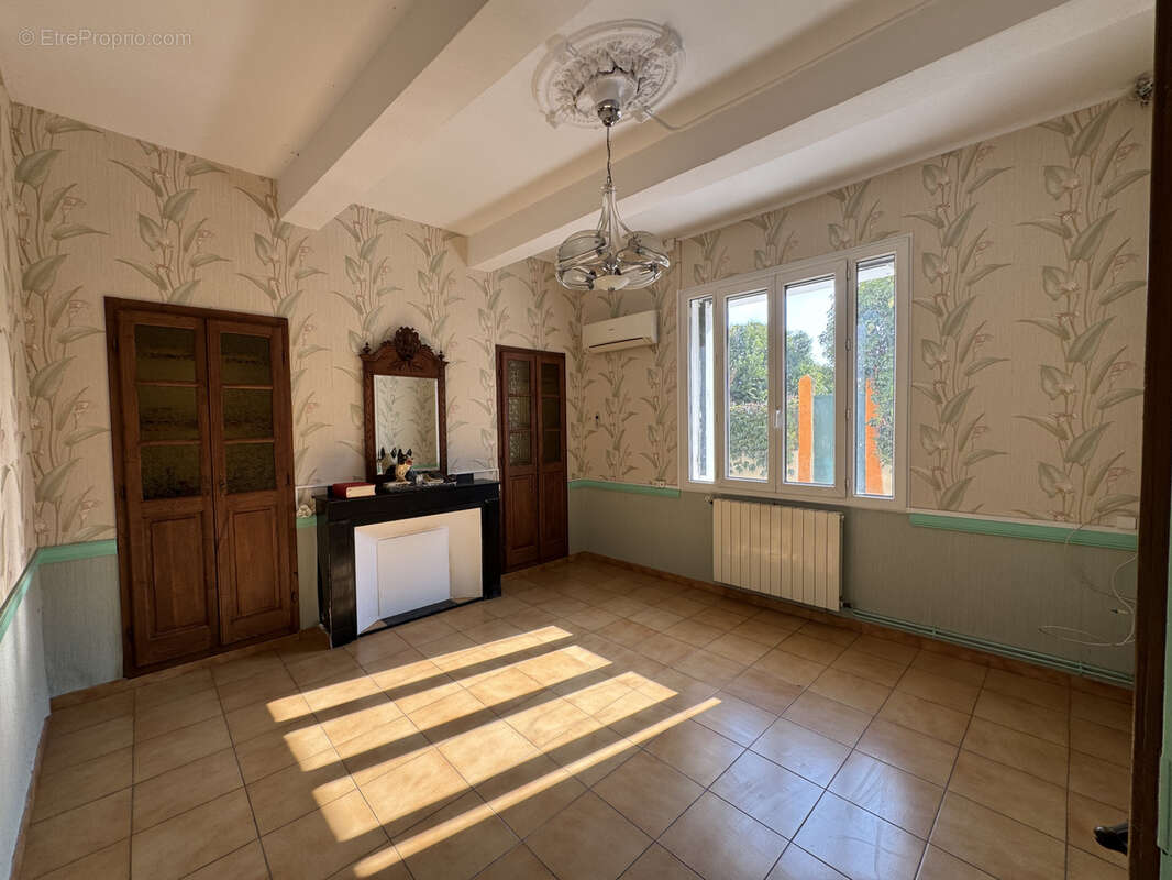 Maison à COURSAN