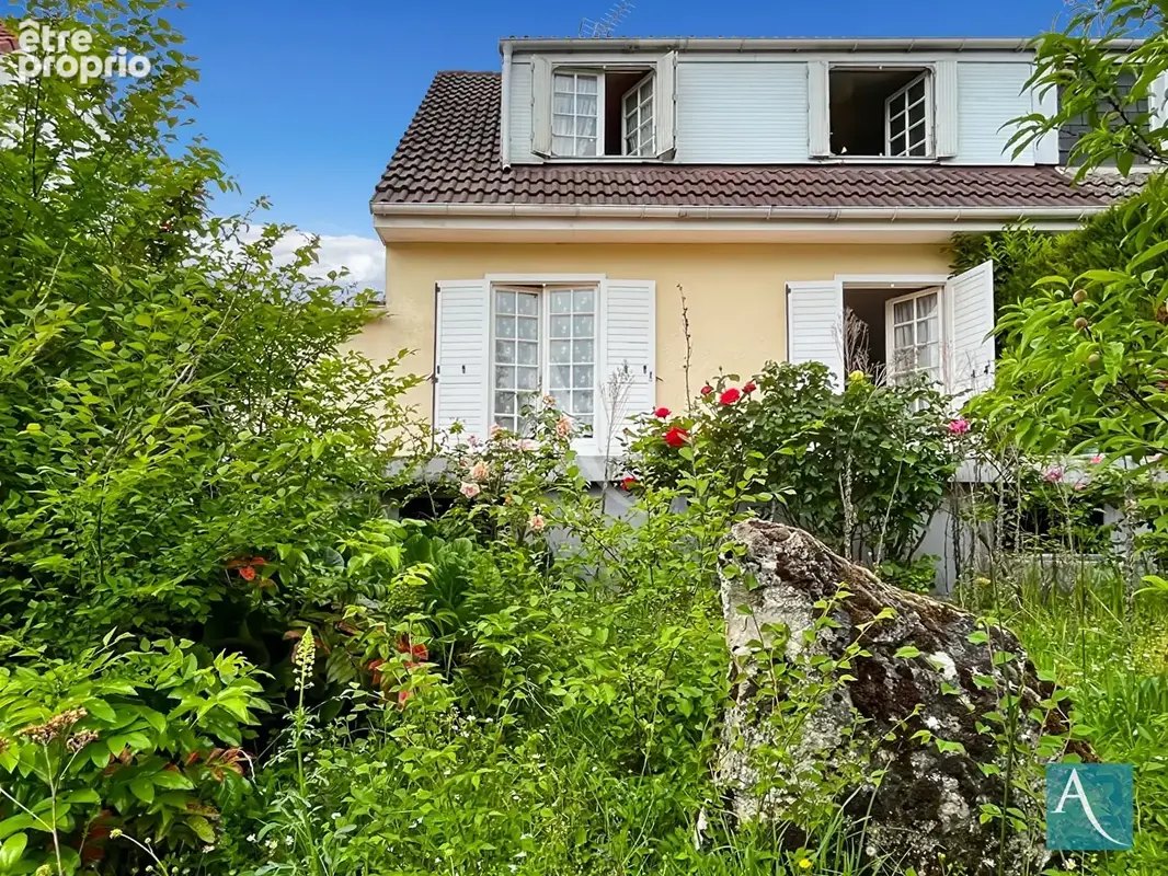 EXCLUSIVITÉ  L'Adresse Étampes - Maison 5 pièces - 83 m² - Quartier calme - photo 1