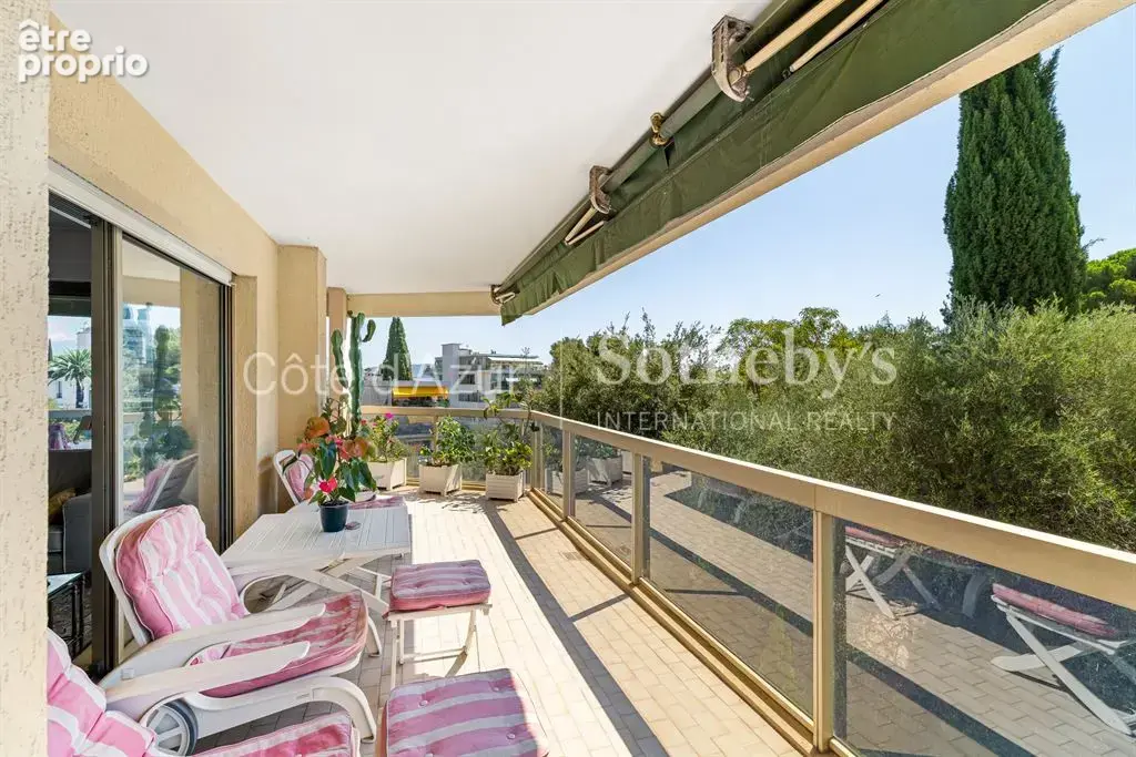 Nice Fabron, appartement 4 pièces à rénover avec terrasses dans une résidence avec piscine - photo 8