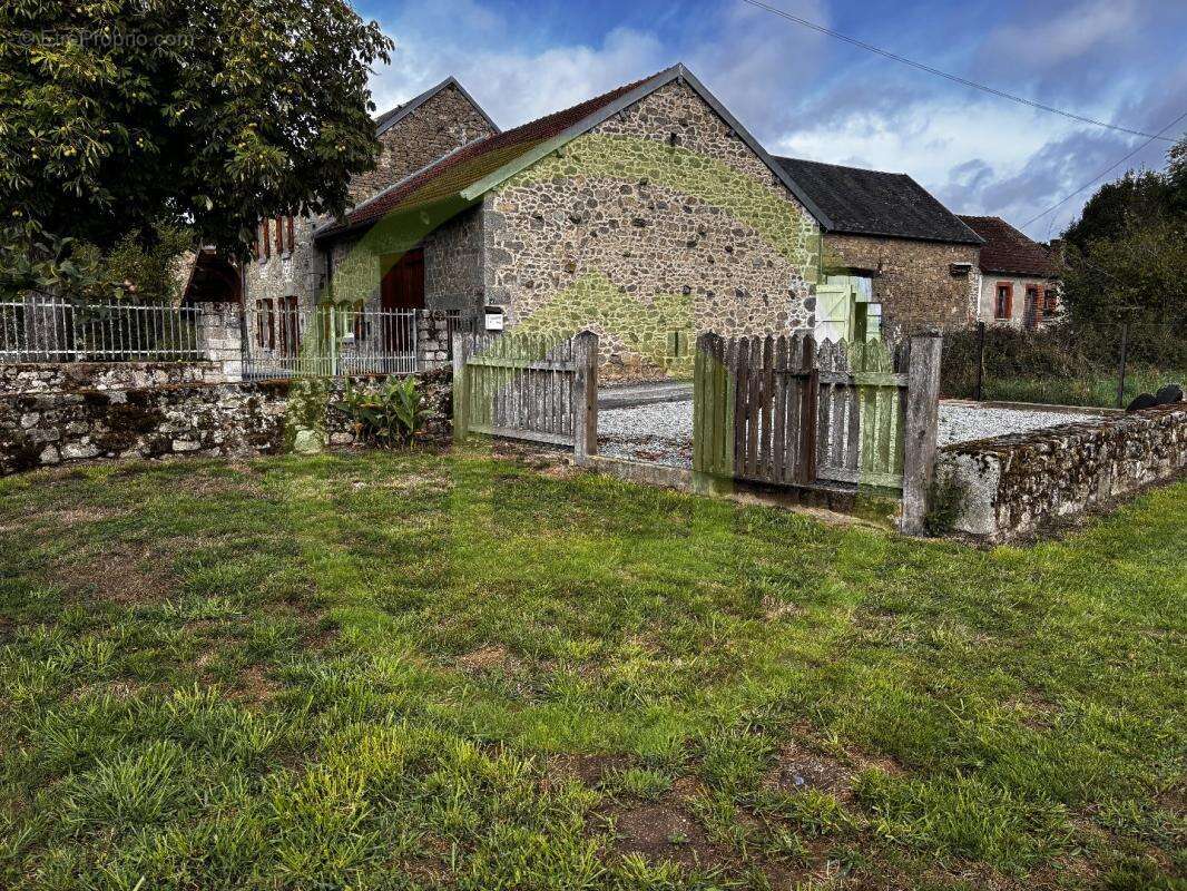 Maison à SOUS-PARSAT