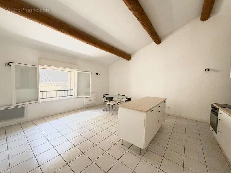 Appartement à SALON-DE-PROVENCE