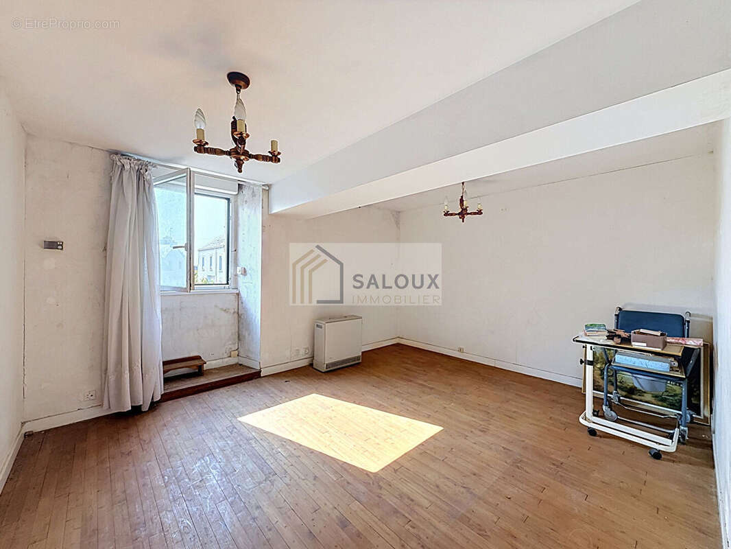 Immeuble ancien à Noyal-Muzillac - idéal investissement - photo 8