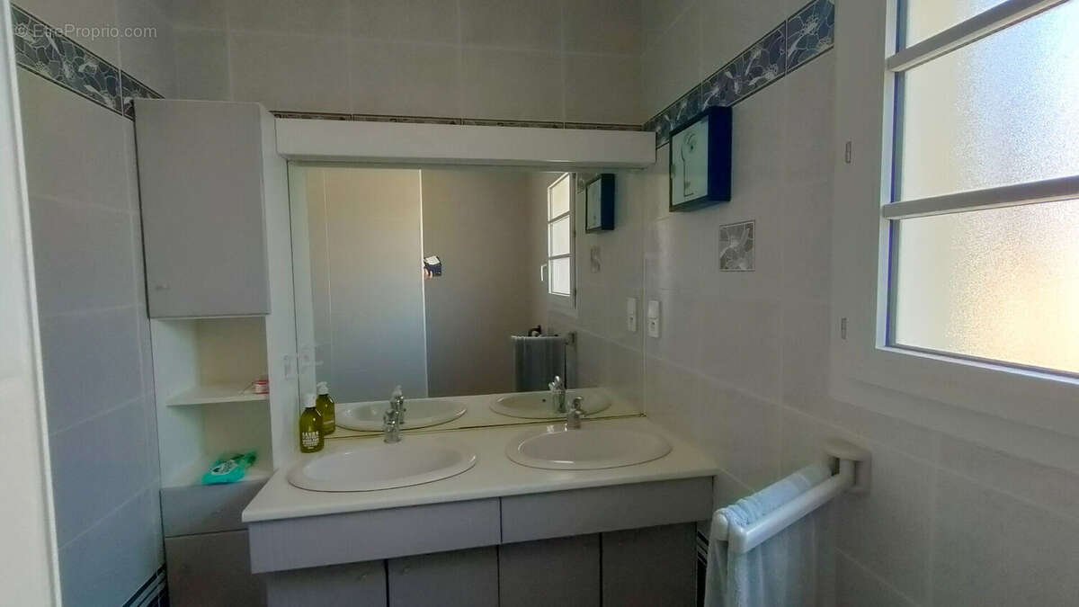 Maison Angles - 3 chambres - 100 m2 - photo 4