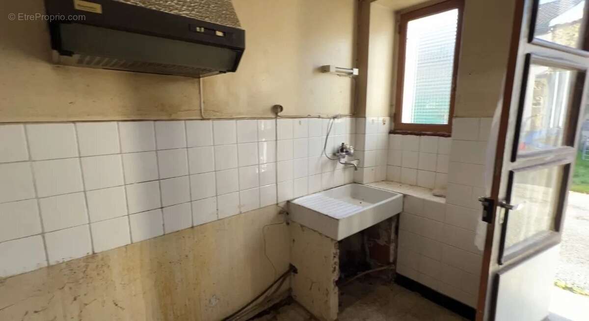 Maison à BUSSIERE-POITEVINE