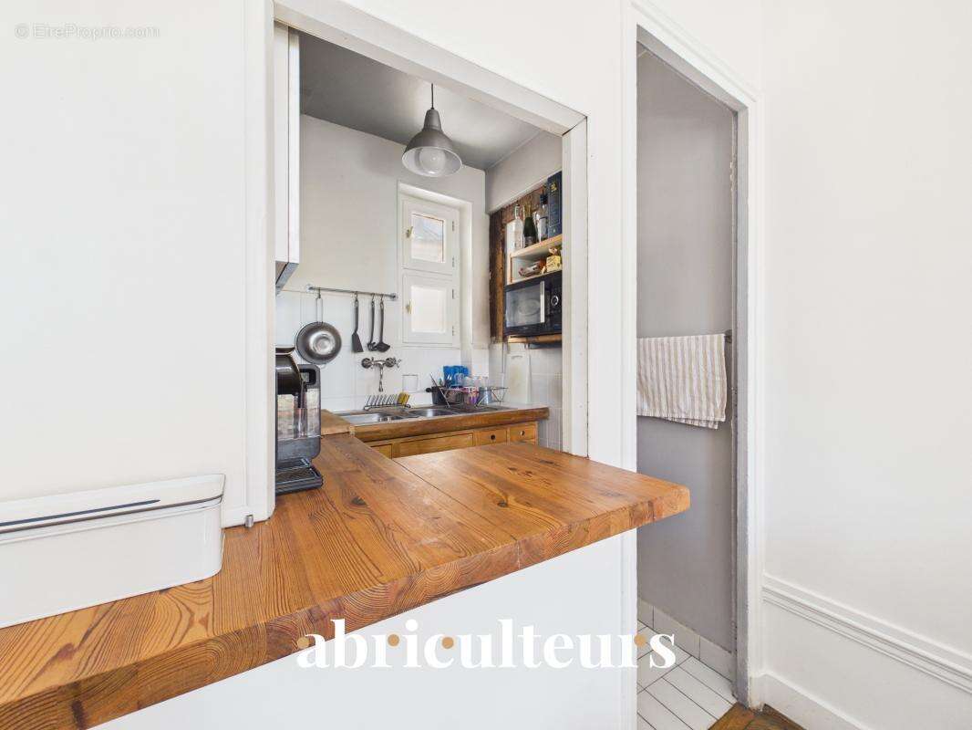 Appartement à PARIS-10E