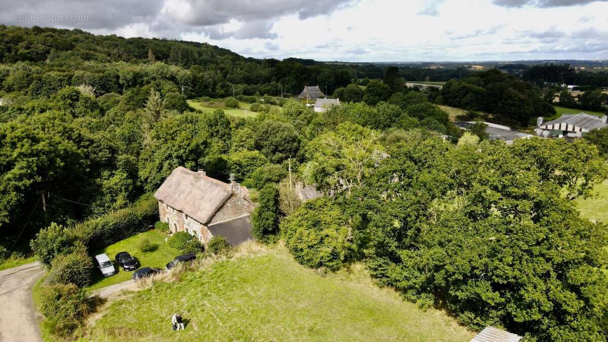 Maison à SAINT-MARTIN-DES-PRES