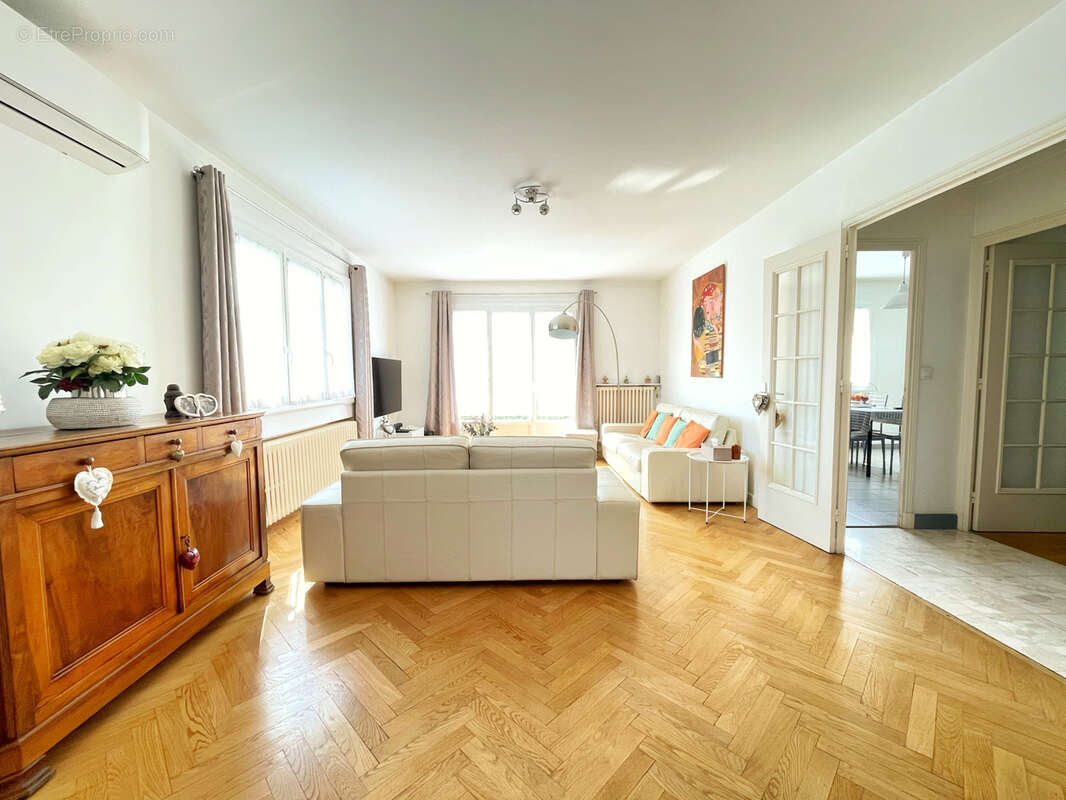 Maison à OULLINS