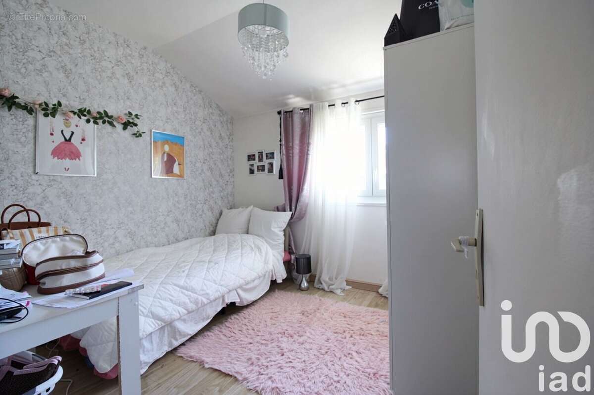 Photo 6 - Maison à VILLIERS-LE-BEL