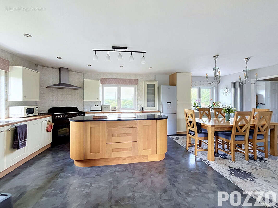 A vendre, maison de 6 pieces principales à noues de siennes (14380) - photo 6