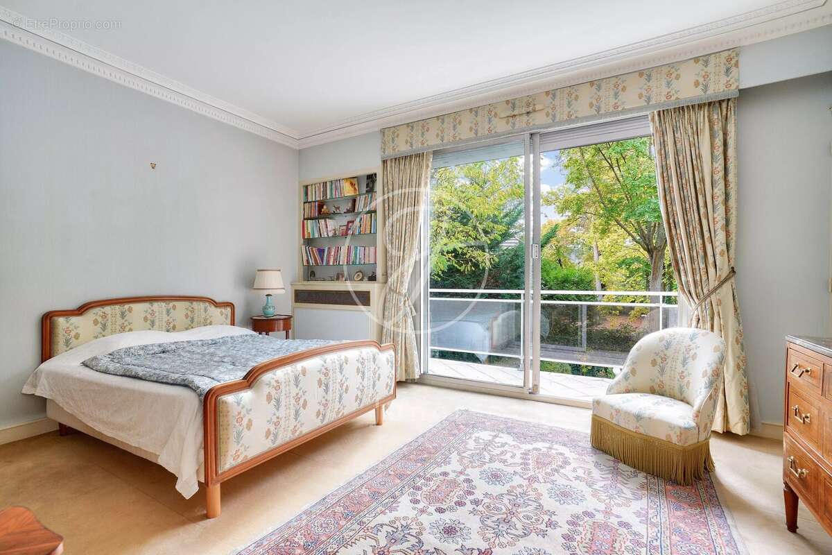 Maison à LE VESINET