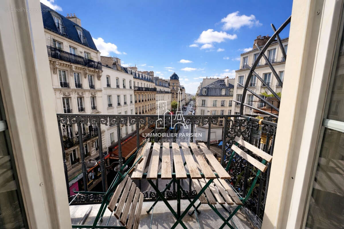 Appartement à PARIS-18E