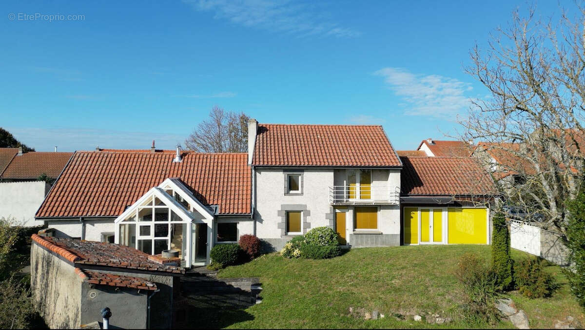 Maison à CHATELGUYON