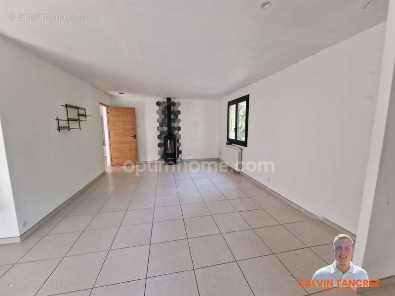 Maison à GENERARGUES