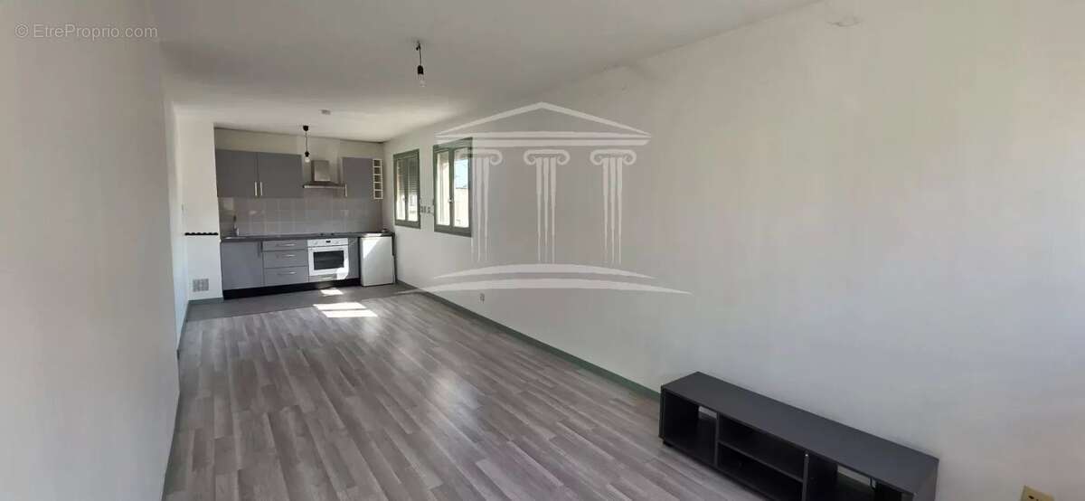 Appartement à SORGUES