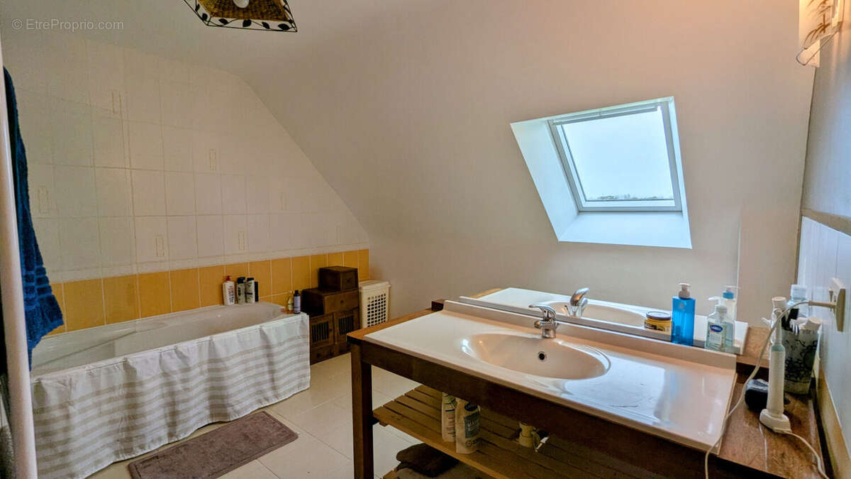 Maison à ECAUSSEVILLE