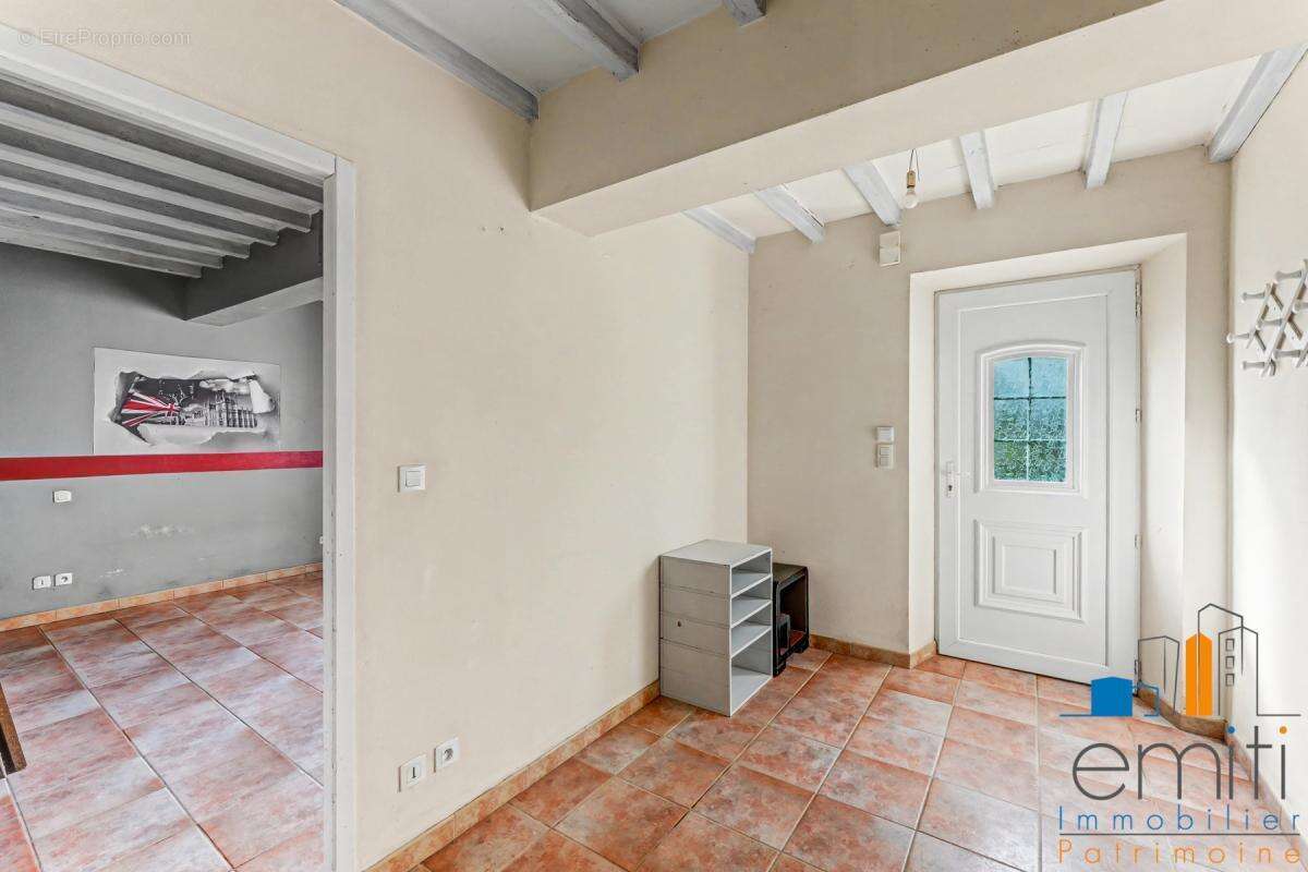 Maison à SALLES-SUR-L'HERS