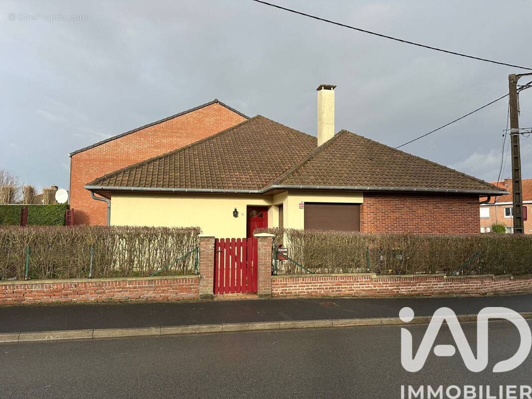 Photo 1 - Maison à COURRIERES