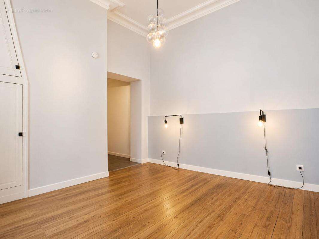 Vente T3 66m2 BORDEAUX (33000) - photo 4