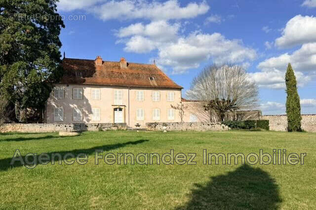 Maison 432 m² à Saint-Maurice-Les-Chateauneuf  - photo 7