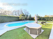 Maison à GREZIEU-LA-VARENNE