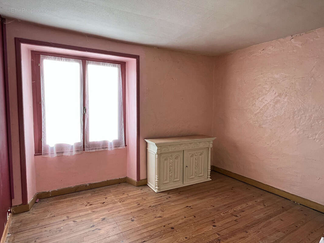 Maison à DONZENAC