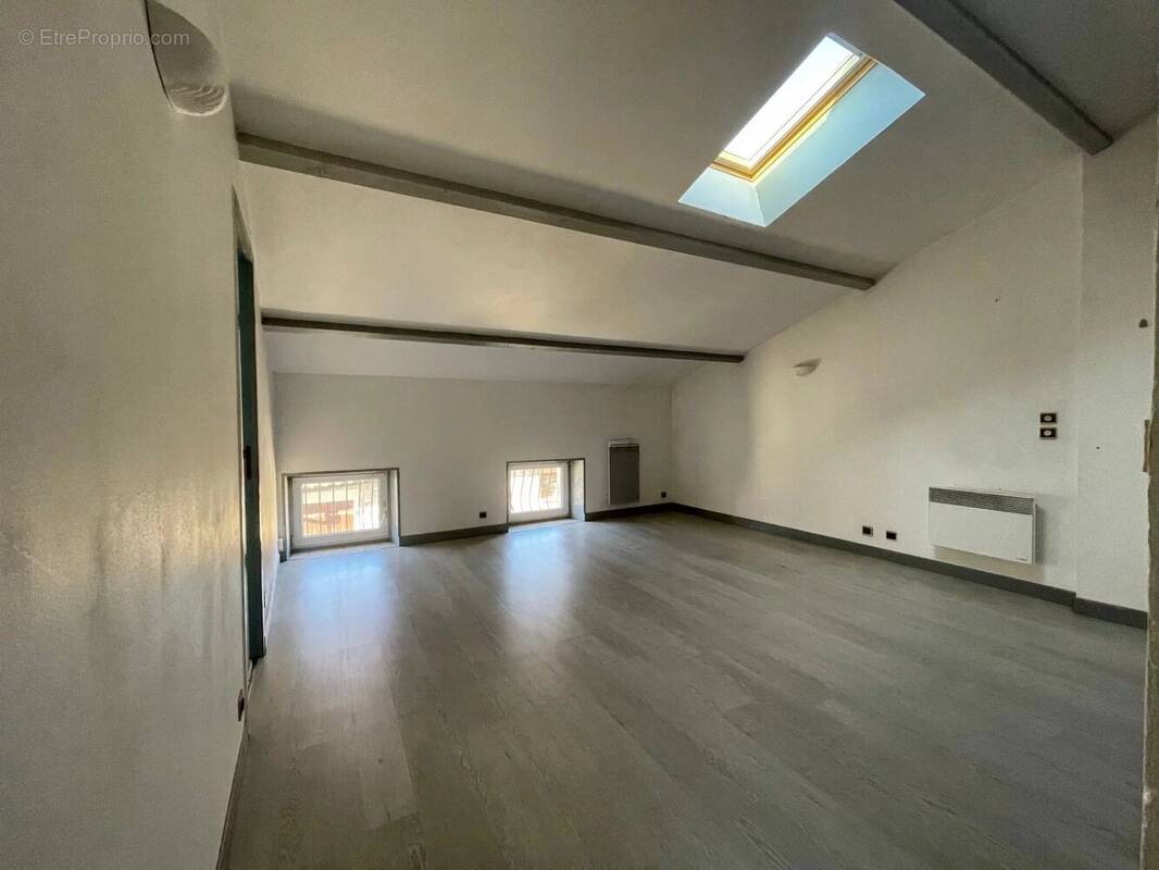 Appartement à CHATEAUNEUF-DU-RHONE