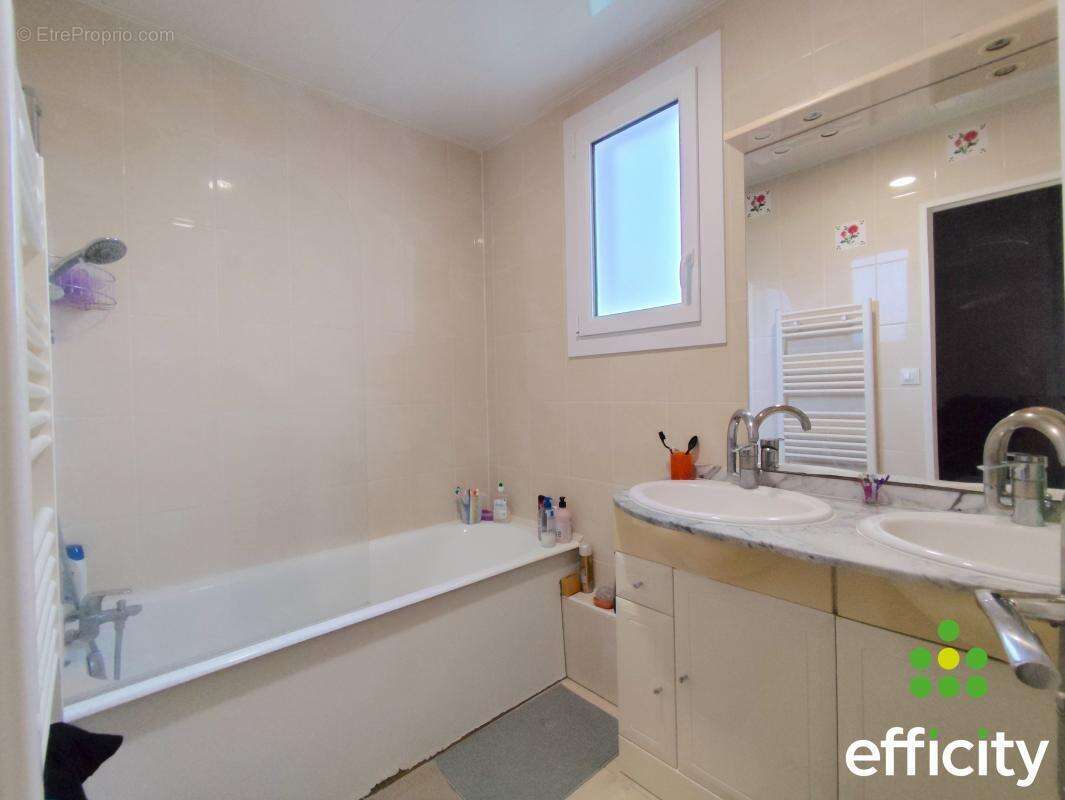 Maison à MONTIGNY-LE-BRETONNEUX