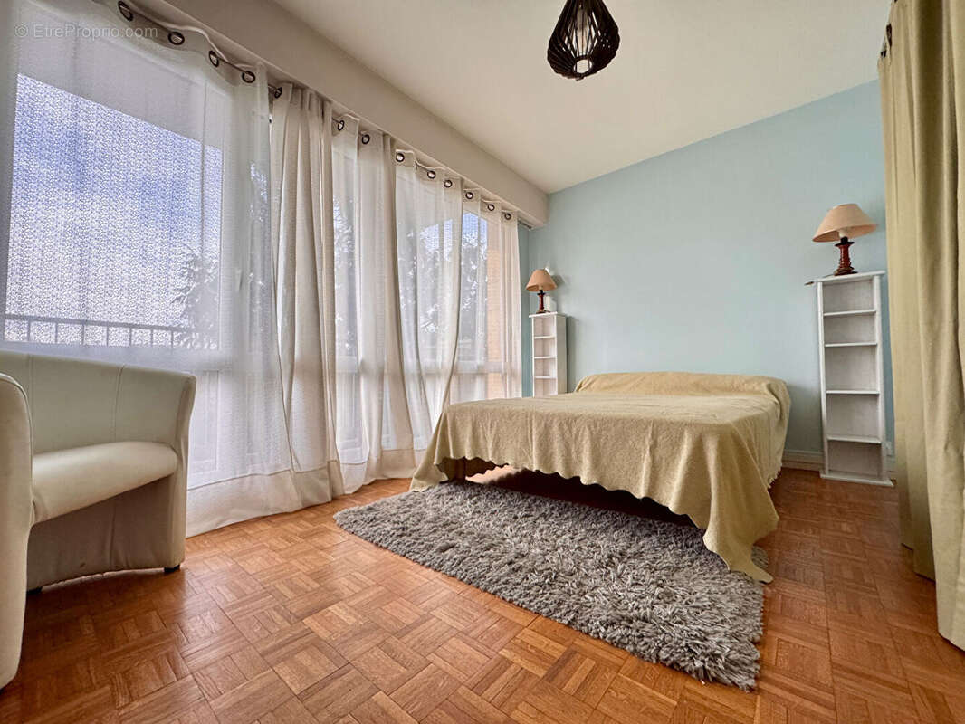 Appartement à FONTENAY-SOUS-BOIS