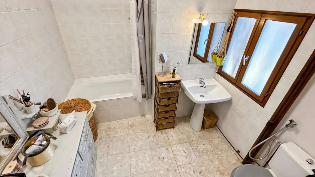 Maison à MONTIGNY-SUR-LOING