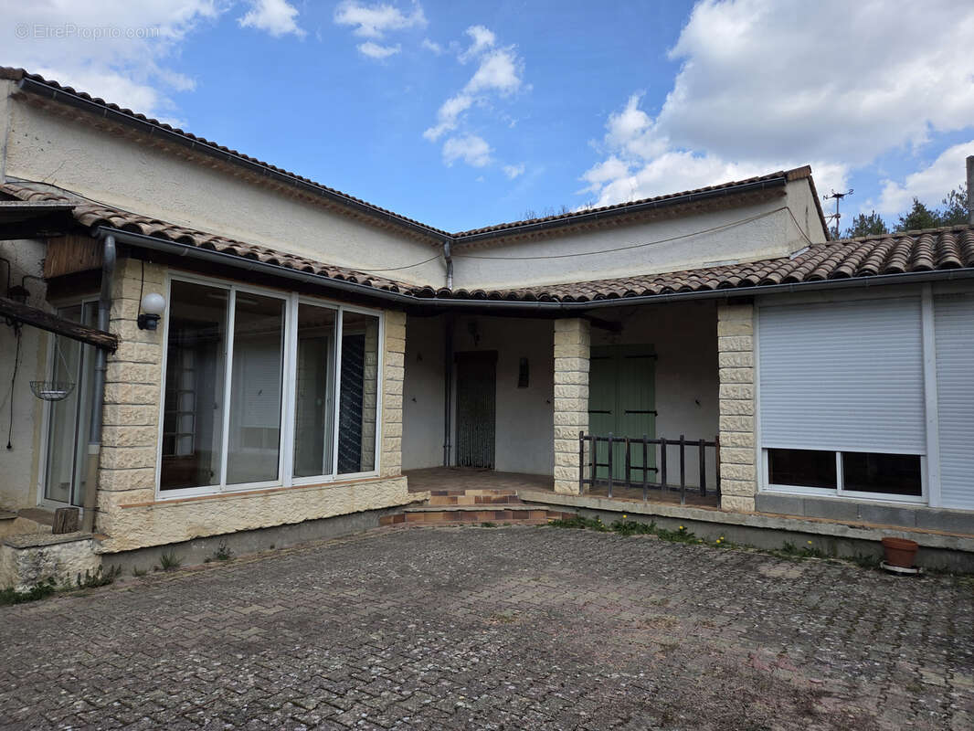 Maison à LA MOTTE-CHALANCON