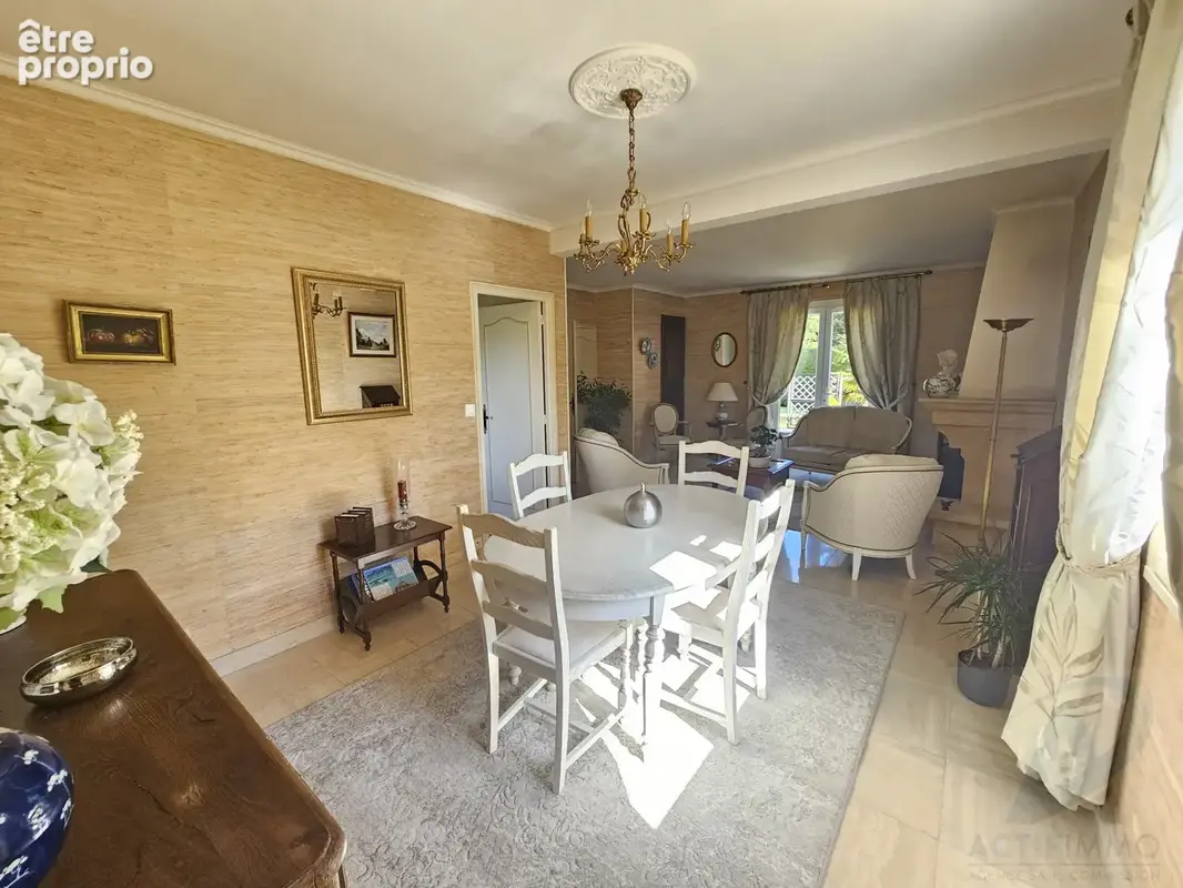 Maison de 141 m2 - photo 2