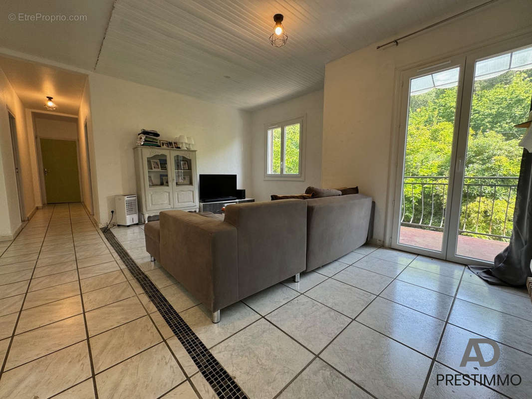 Maison à SANTA-LUCIA-DI-MORIANI