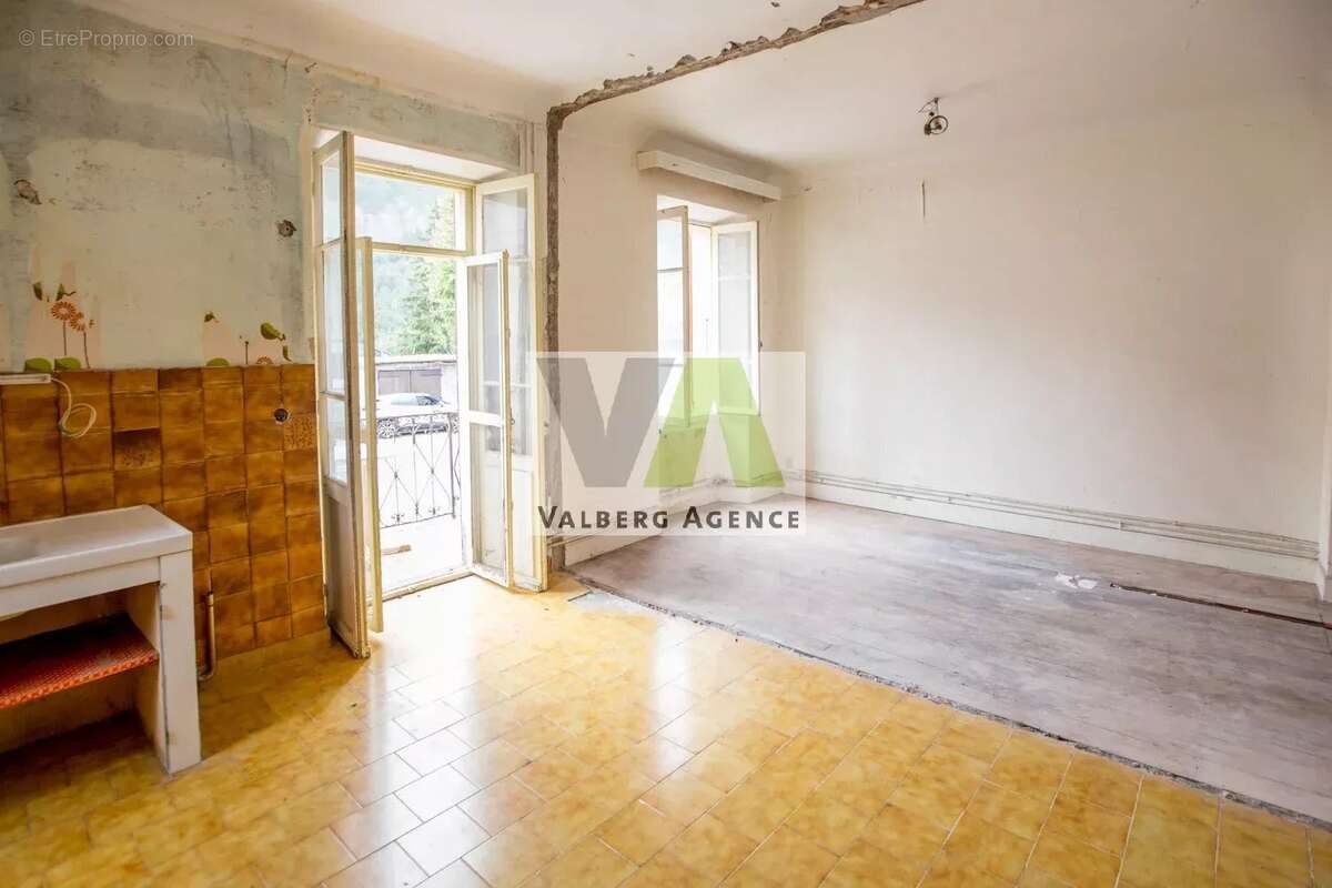 Maison à Villeneuve d' Entraunes - photo 7