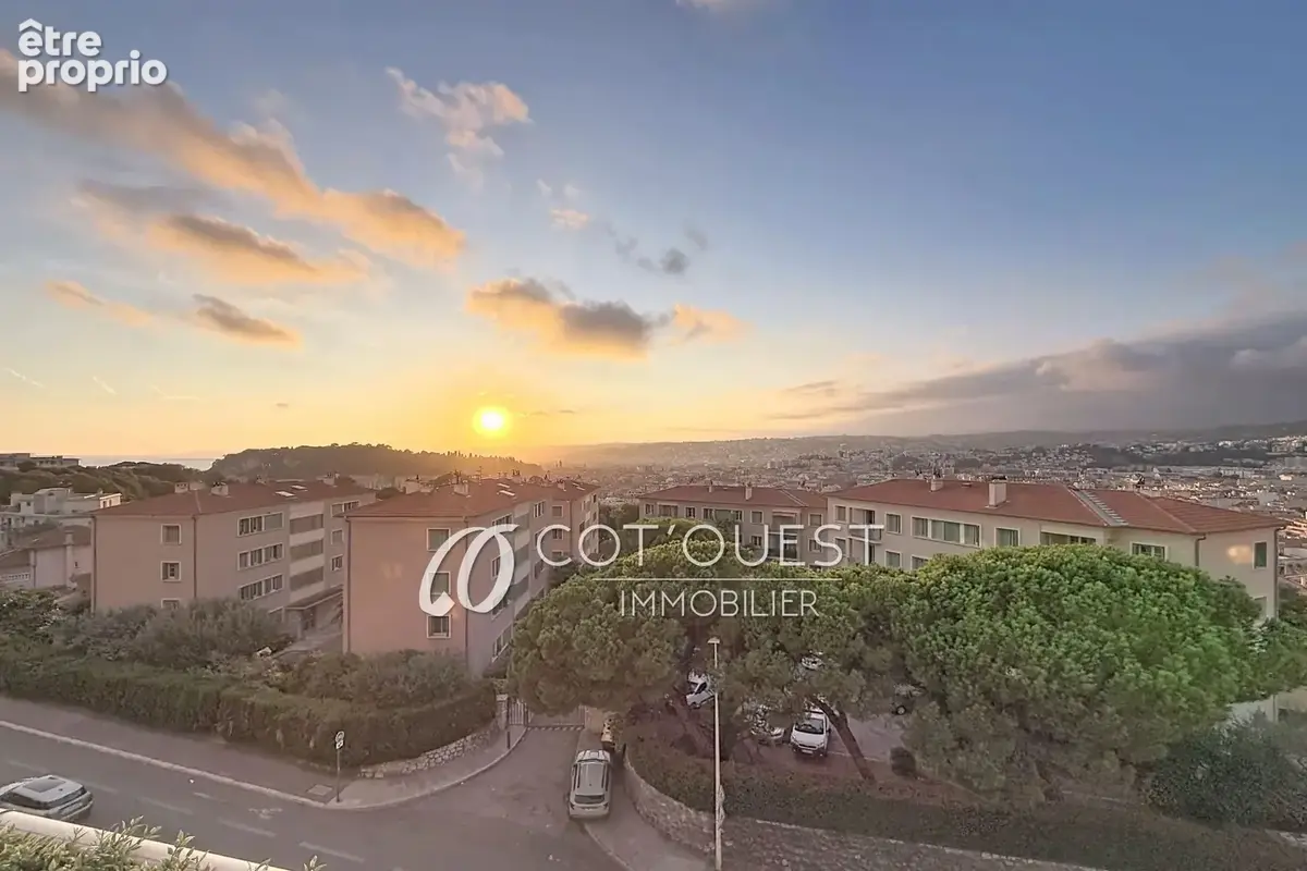 Appartement 3 pièces 58 m² à vendre à Nice (06000) - photo 2