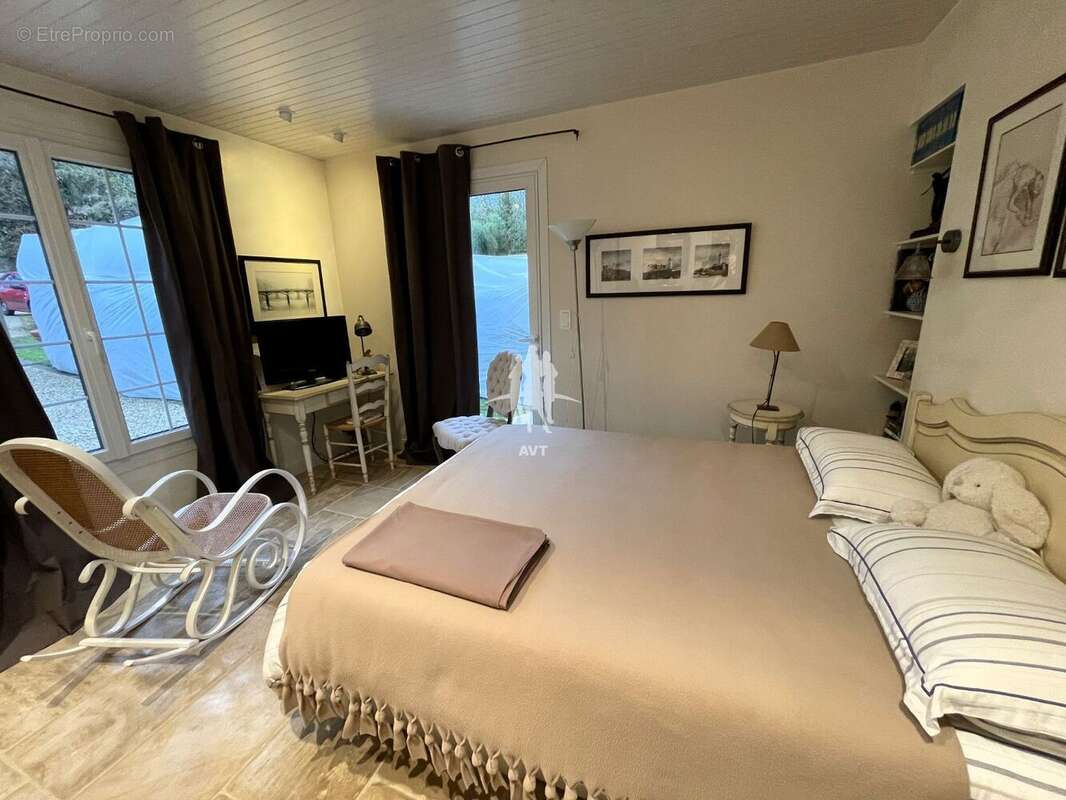 311 m² à Douains  - photo 9