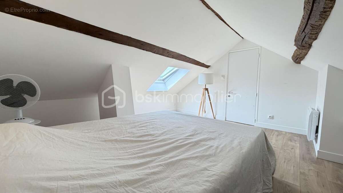 MONTREUIL Charmant appartement  62m2 au sol des années 30 avec terrasse - photo 7