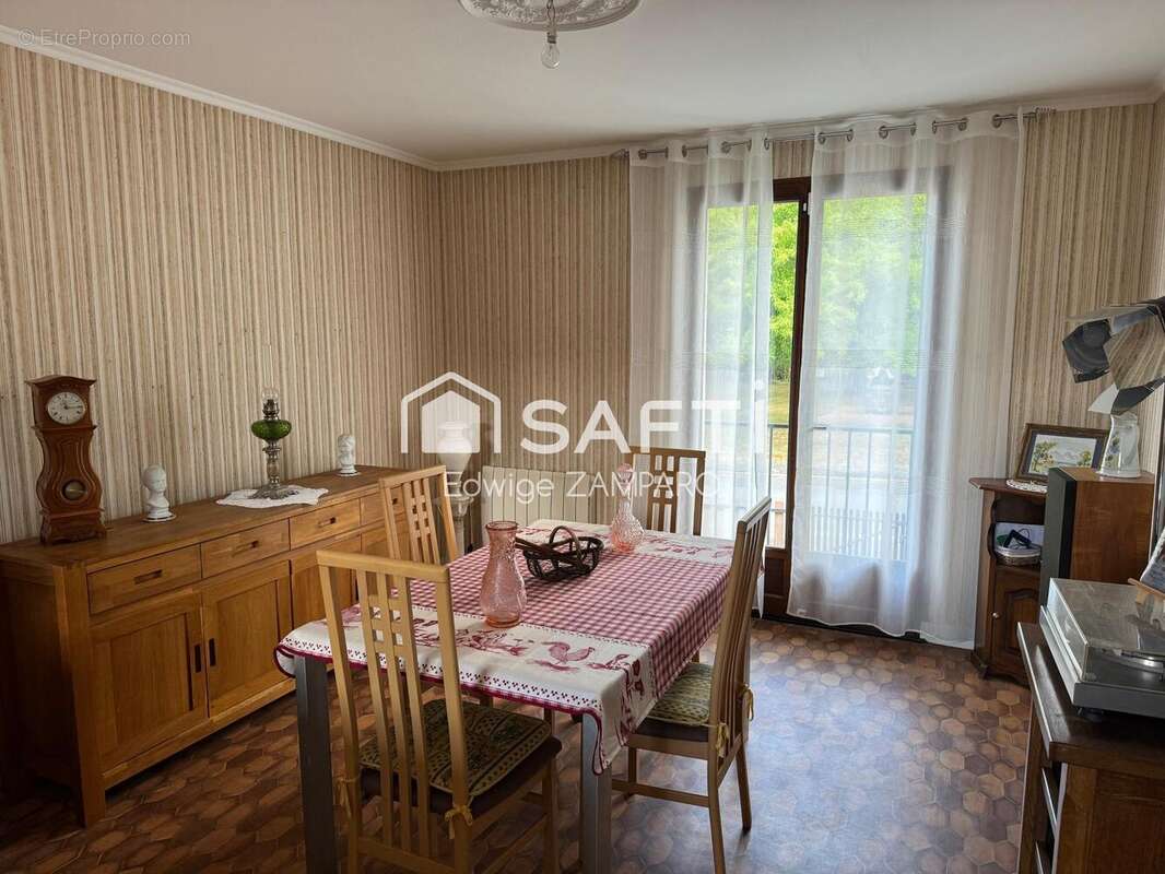 Photo 8 - Maison à VAYRES