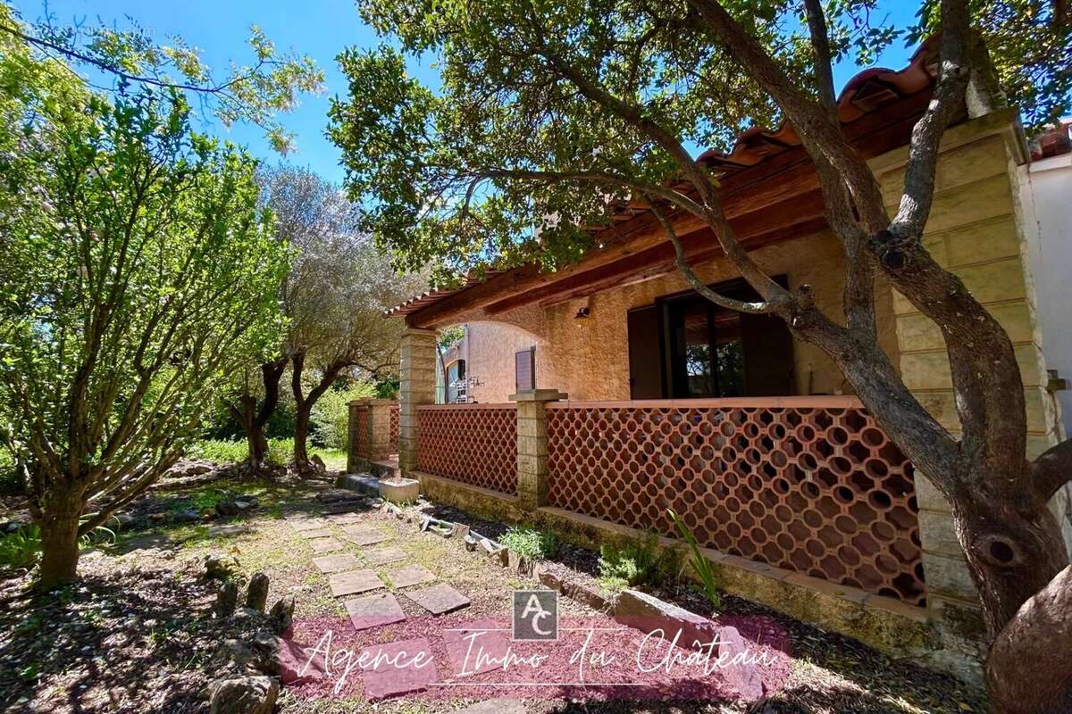 Maison à CAMPS-LA-SOURCE