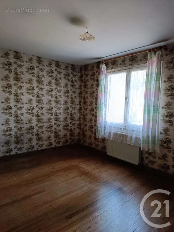 Maison 87 m² à Saint-Martin-D'ary  - photo 4