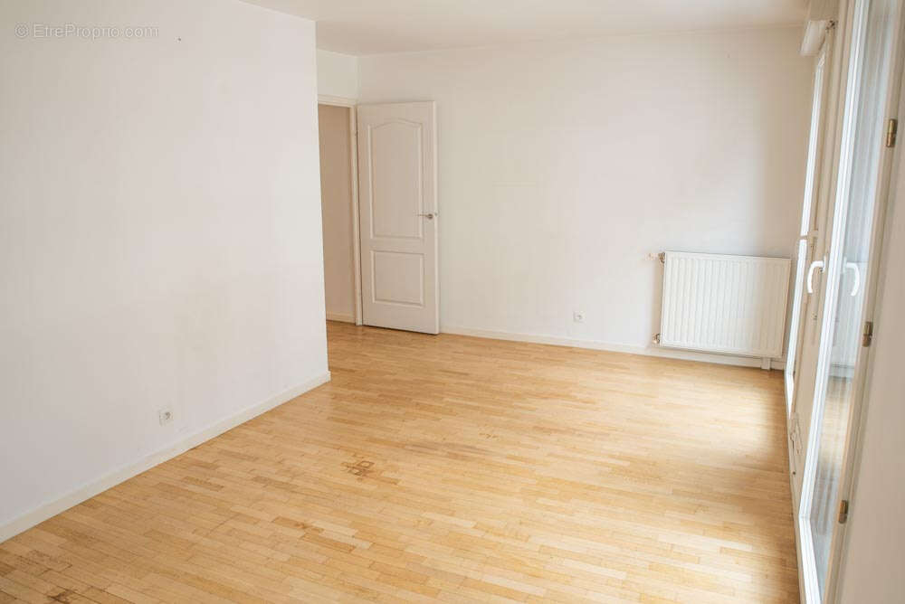 Appartement à NANTERRE
