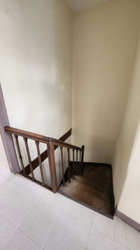 Maison en pierre avec 4 chambres et beau terrain - photo 13
