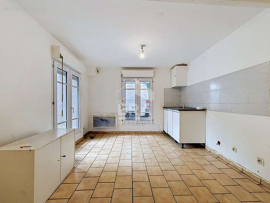 Appartement à SACLAS