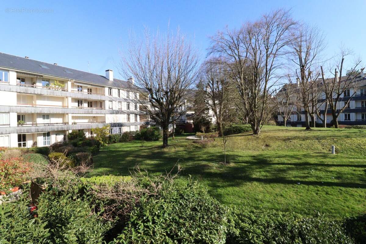 Appartement à LOUVECIENNES