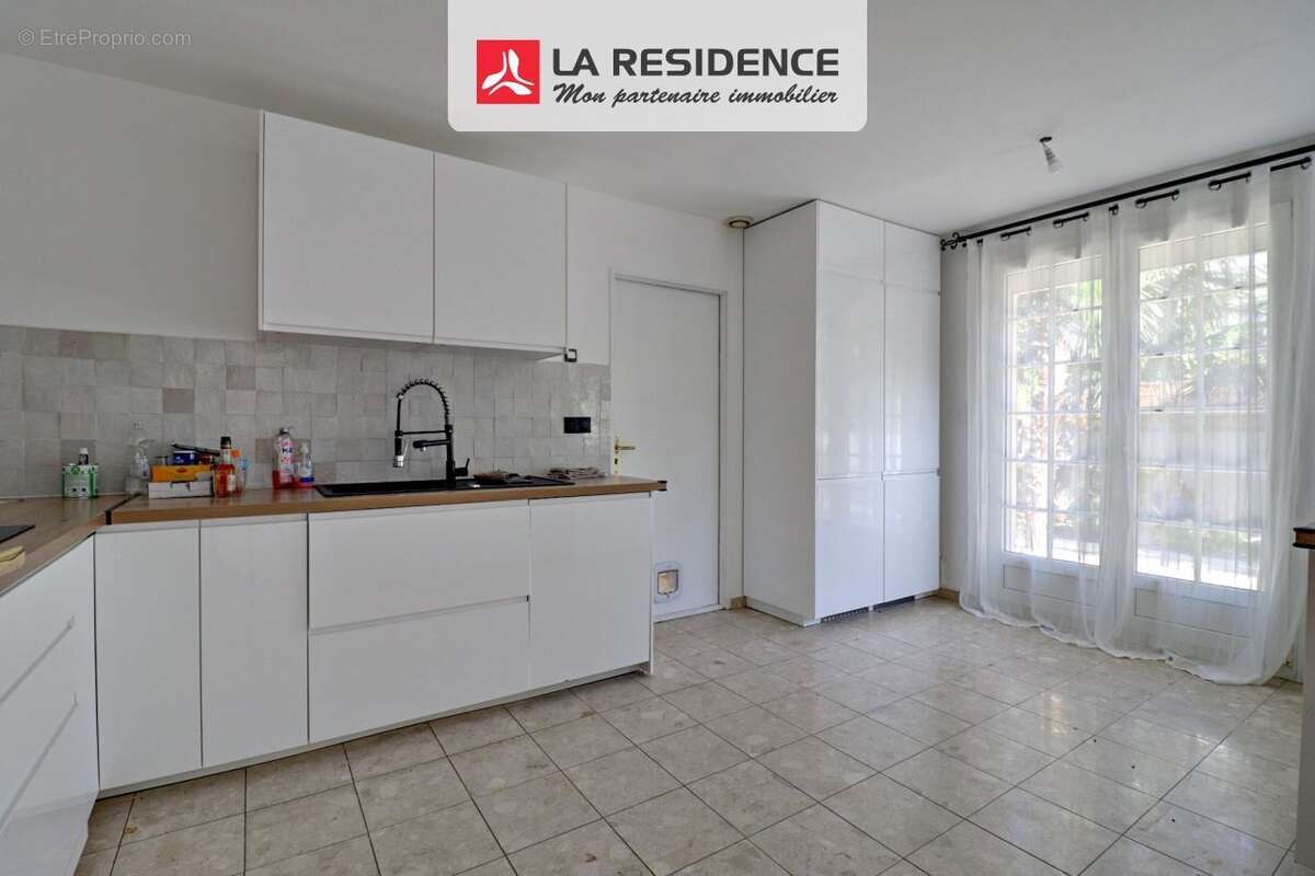 Maison à VERNEUIL-SUR-SEINE