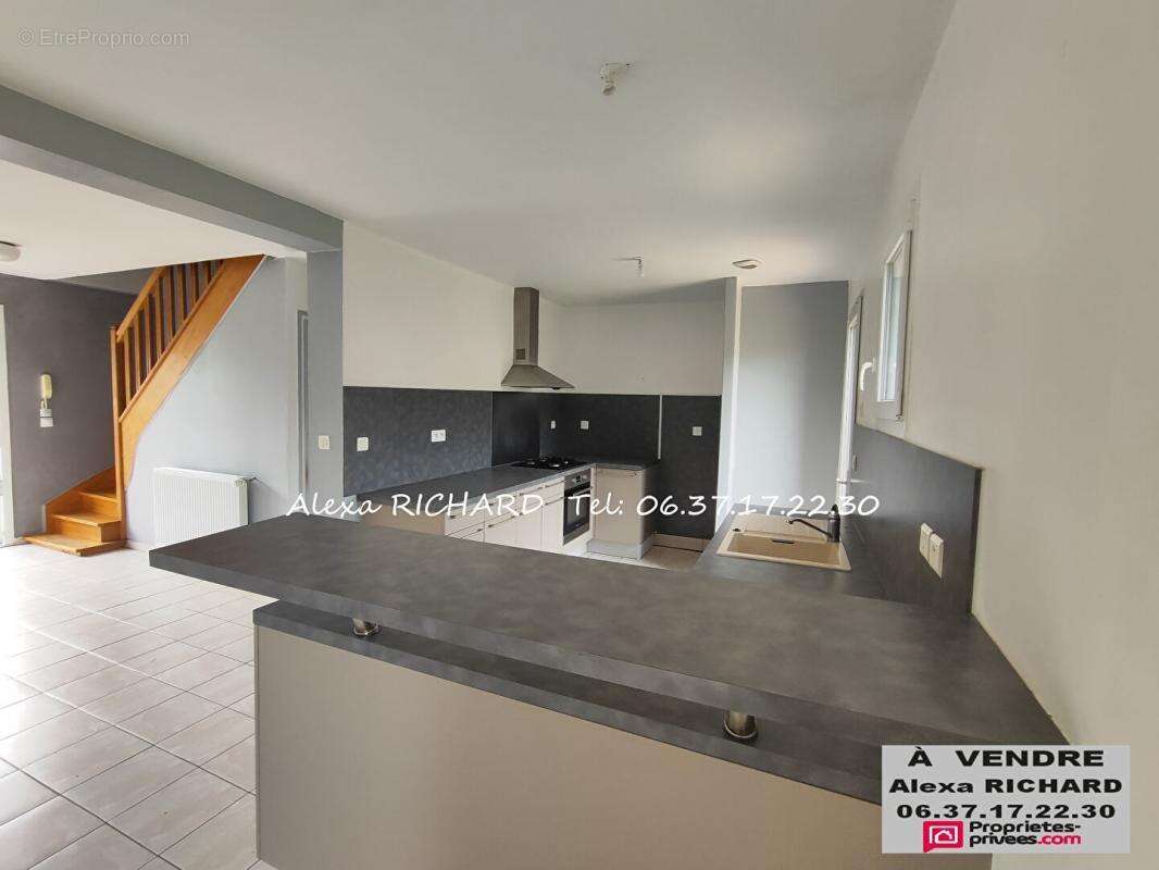 Maison individuelle à vendre La Ferrière Sur Risle 6 pièces 119 m2 - photo 2