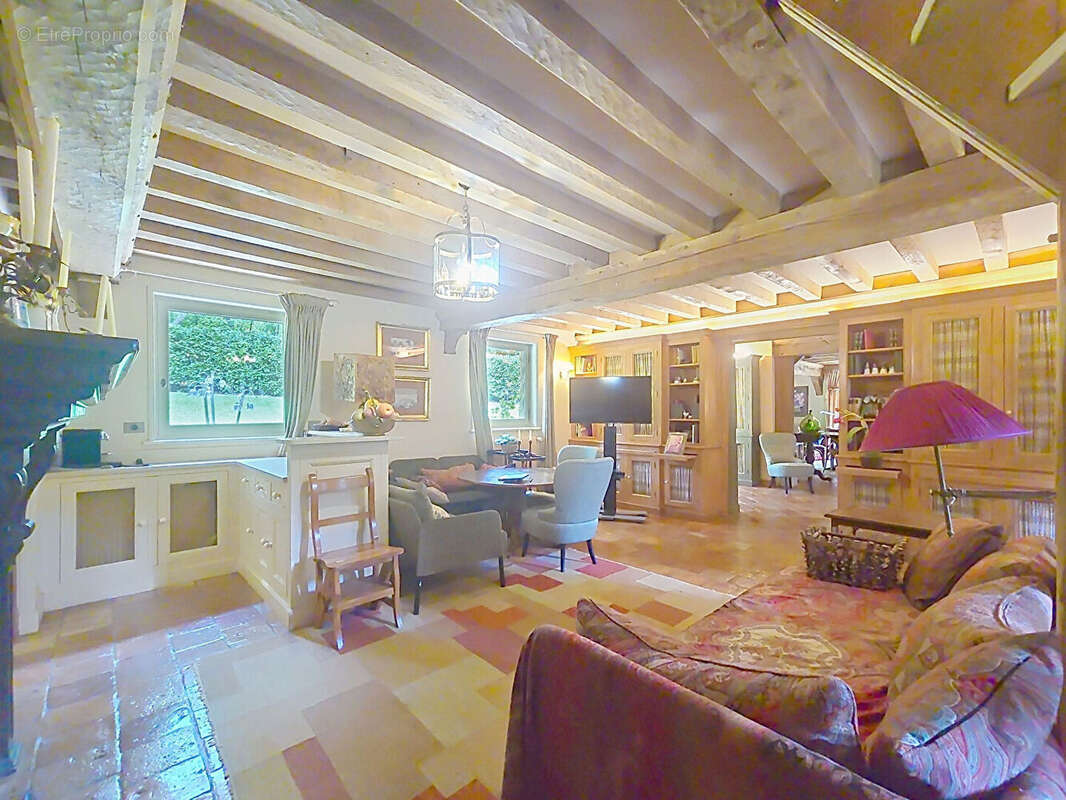 Maison à SAINT-GATIEN-DES-BOIS