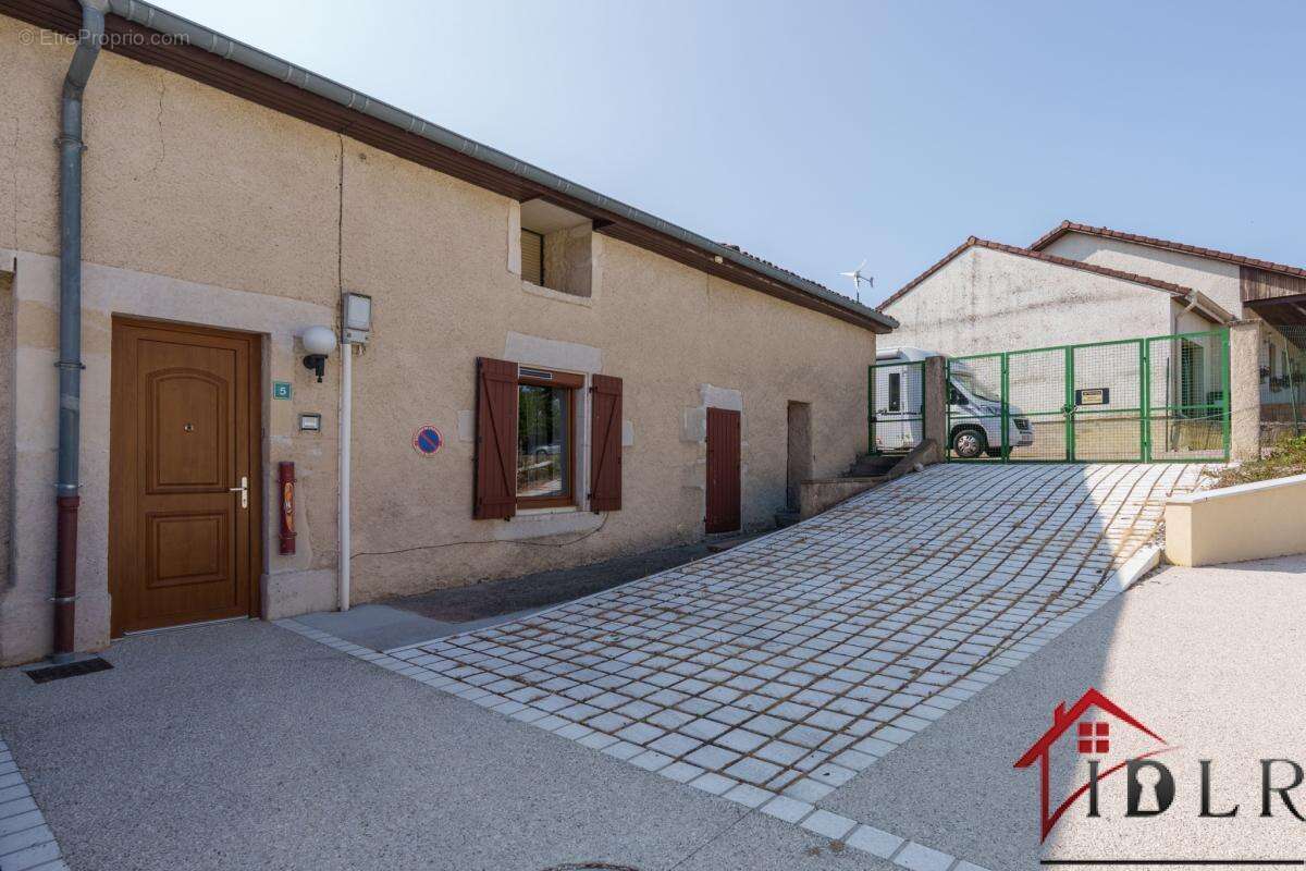 Maison de Famille (225 m2) avec Salle de Jeux et Studio Indé - photo 12