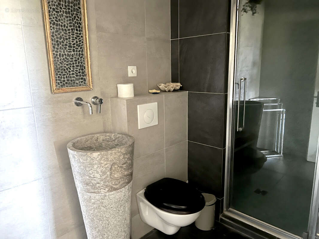 Maison à COLLONGES-SOUS-SALEVE