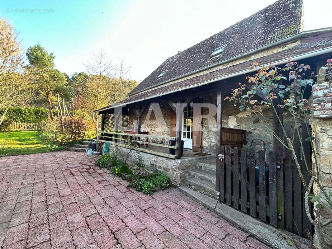 Maison à LA LANDE-DE-GOULT